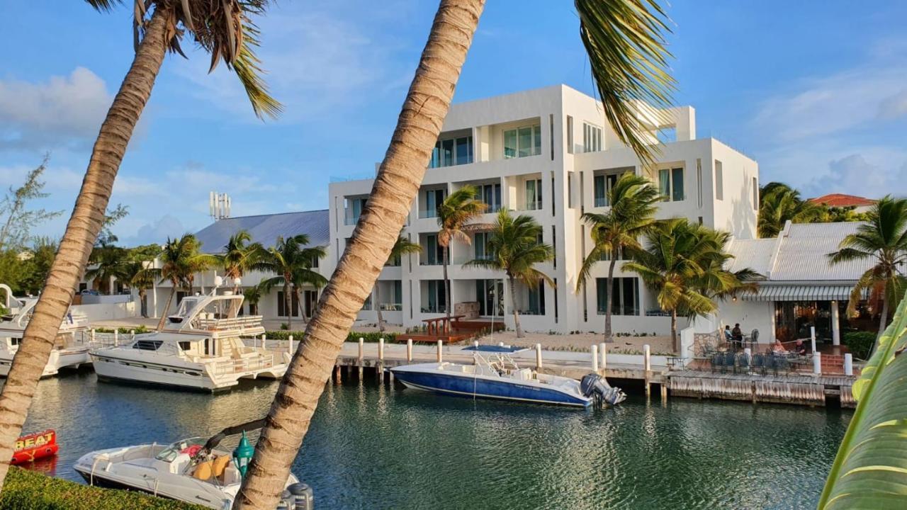 Zenza Boutique Hotel Turtle Cove Exterior photo