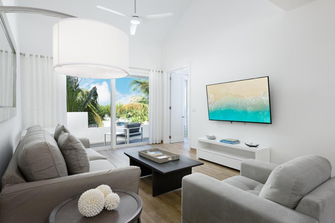 Zenza Boutique Hotel Turtle Cove Exterior photo
